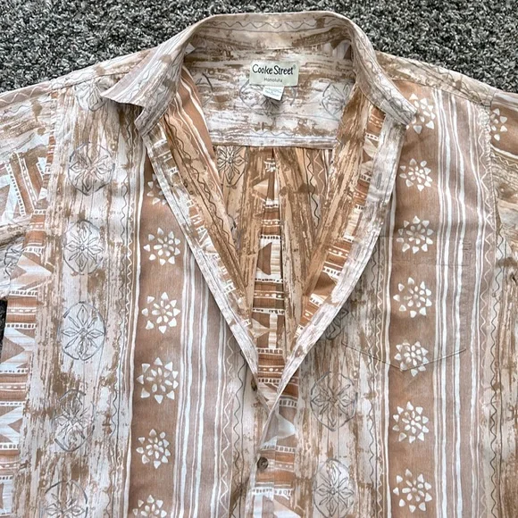 Cooke Street Honolulu Vintage Cream Button Down Beach Hawaiian Shirt, Size Large - Picture 10 of 12